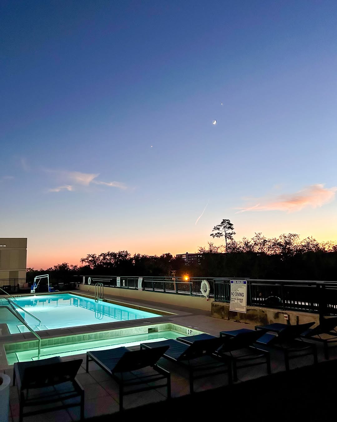 Cheers to the grads \ud83c\udf93\u2728 Late nights paid off. If you're finishing up those last exams, keep going, you're almost there \ud83d\udc0a\n\n