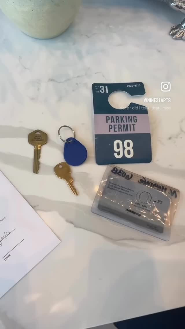 Residents turning in keys? \ud83d\udd11 \n\n1.) Pickup your move-out folder in the leasing office \u2705\n2.) Don't forget your bedroom key, mail key, key fob, and parking pass in the folder \u2705\n3.) Return the folder during office hours, or place them in the dropbox near the package room  after hours \u2705\n\n
