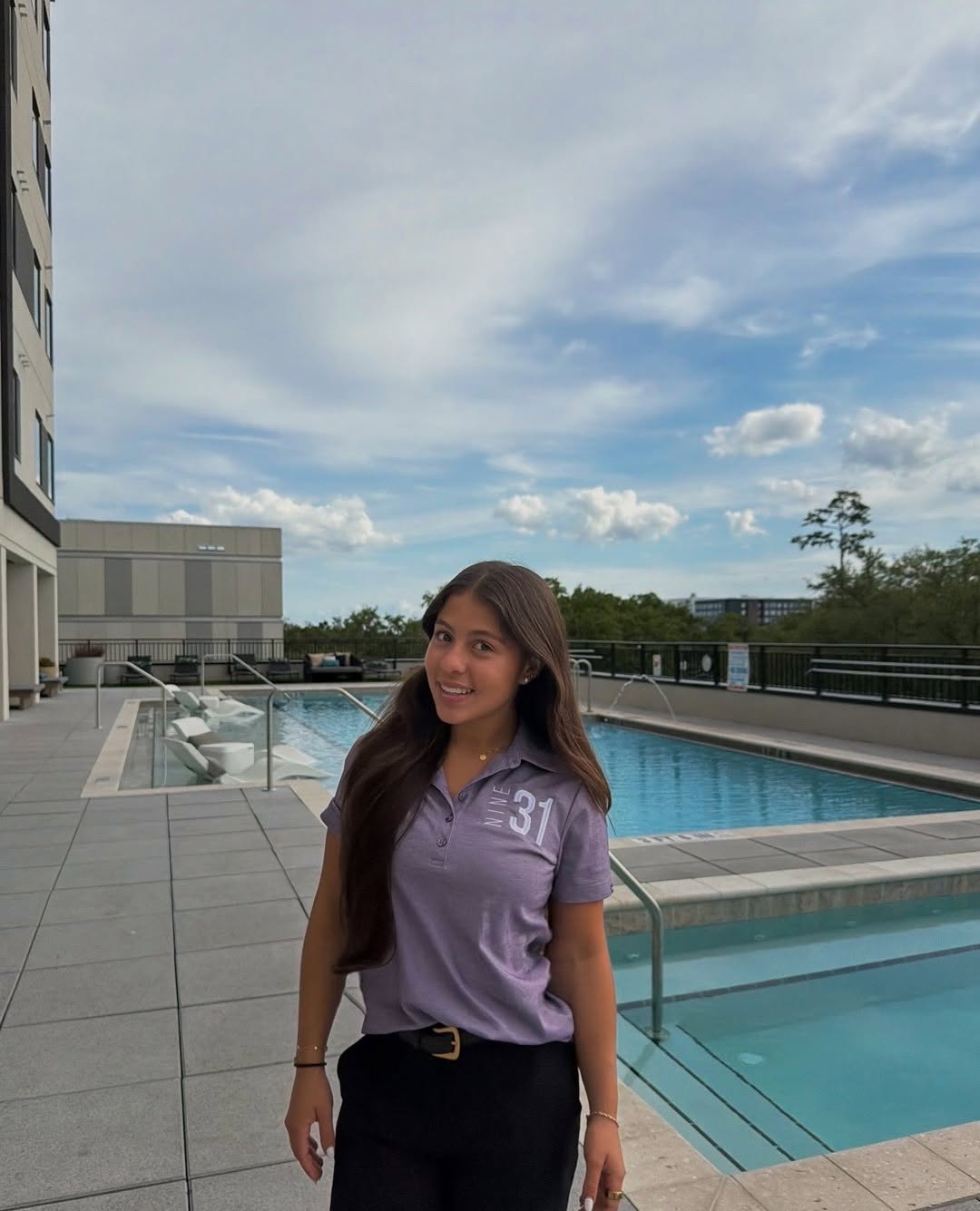 Meet the Team Monday at NINE31! \u2728\n\nWelcome to the team Valerie!\n\nValerie is currently studying biology and marketing at UF \ud83d\udc0a, loves spending her free time at the gym and the beach \u2600\ufe0f, and never says no to sushi \ud83c\udf63\n\n
